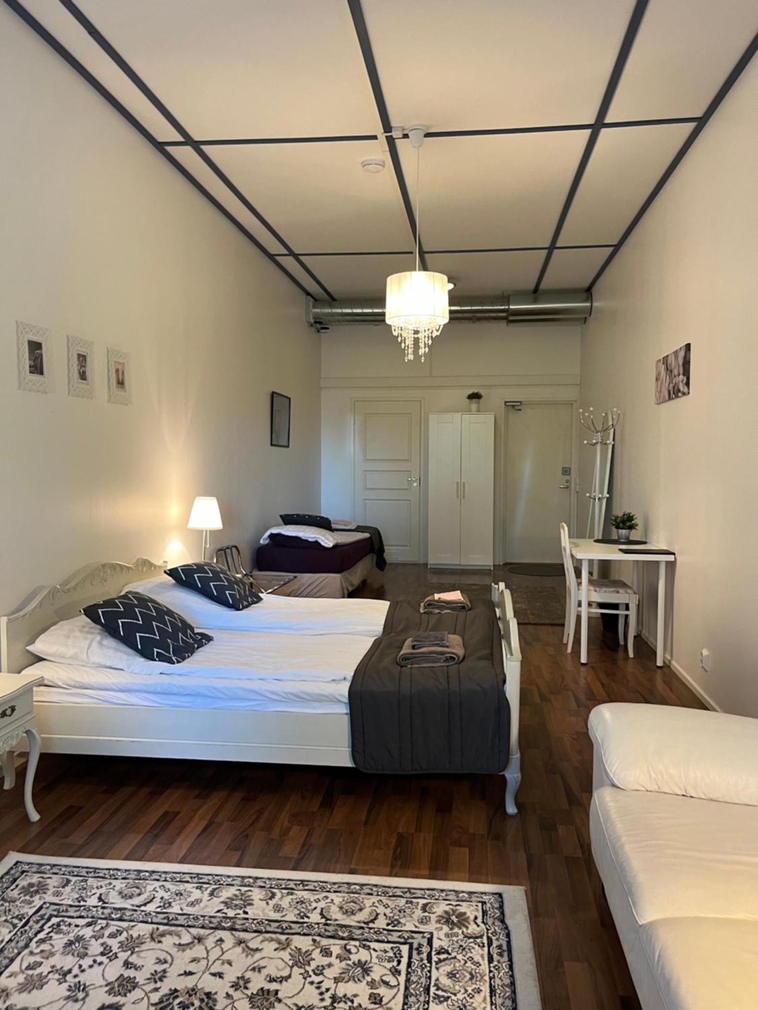 Hotelli Keskipiste Kärsämäki Exteriér fotografie